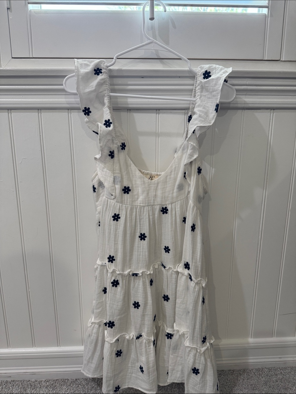 White Girls' Floral Tiered Ruffle Dress - Navy Flower Accents